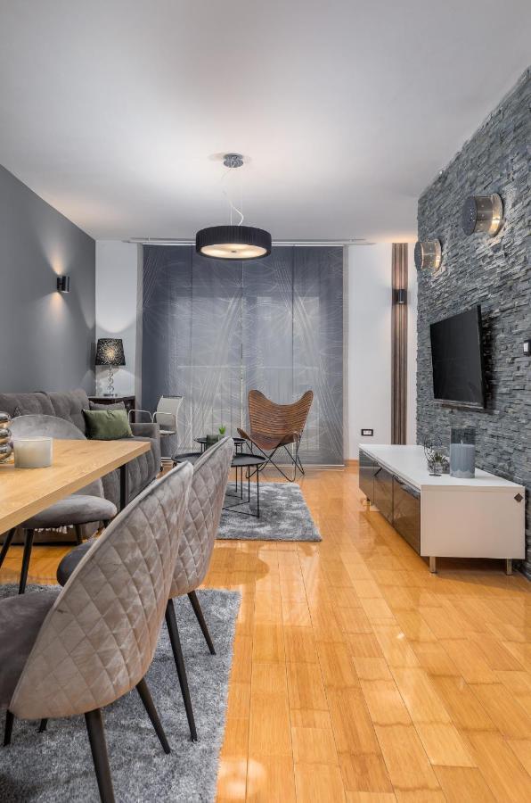 Lux Apartment Teo - New プーラ エクステリア 写真